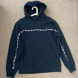 Supreme hoodie